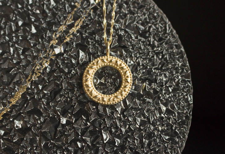 bud lease necklace つぼみ　リース